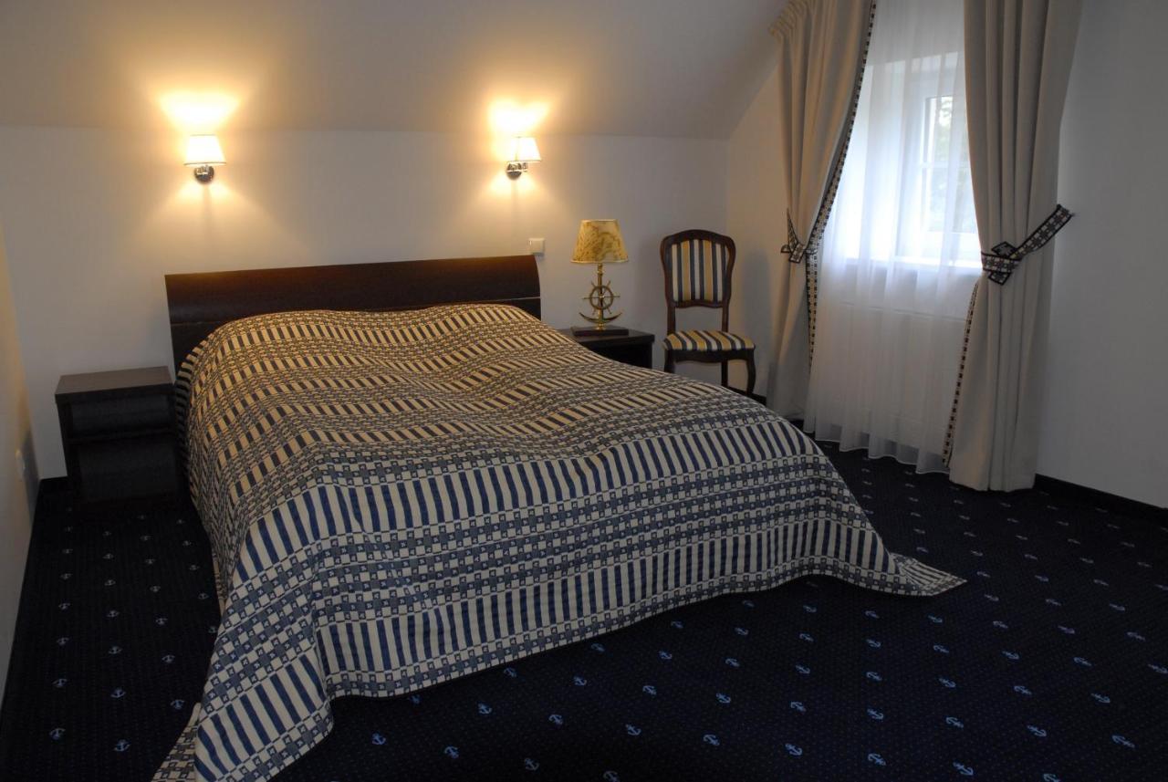 Guest House Birutes Uostas Šventoji エクステリア 写真