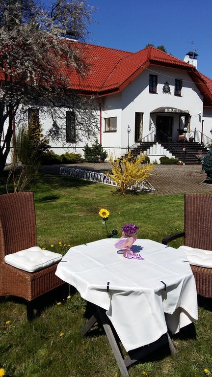 Guest House Birutes Uostas Šventoji エクステリア 写真